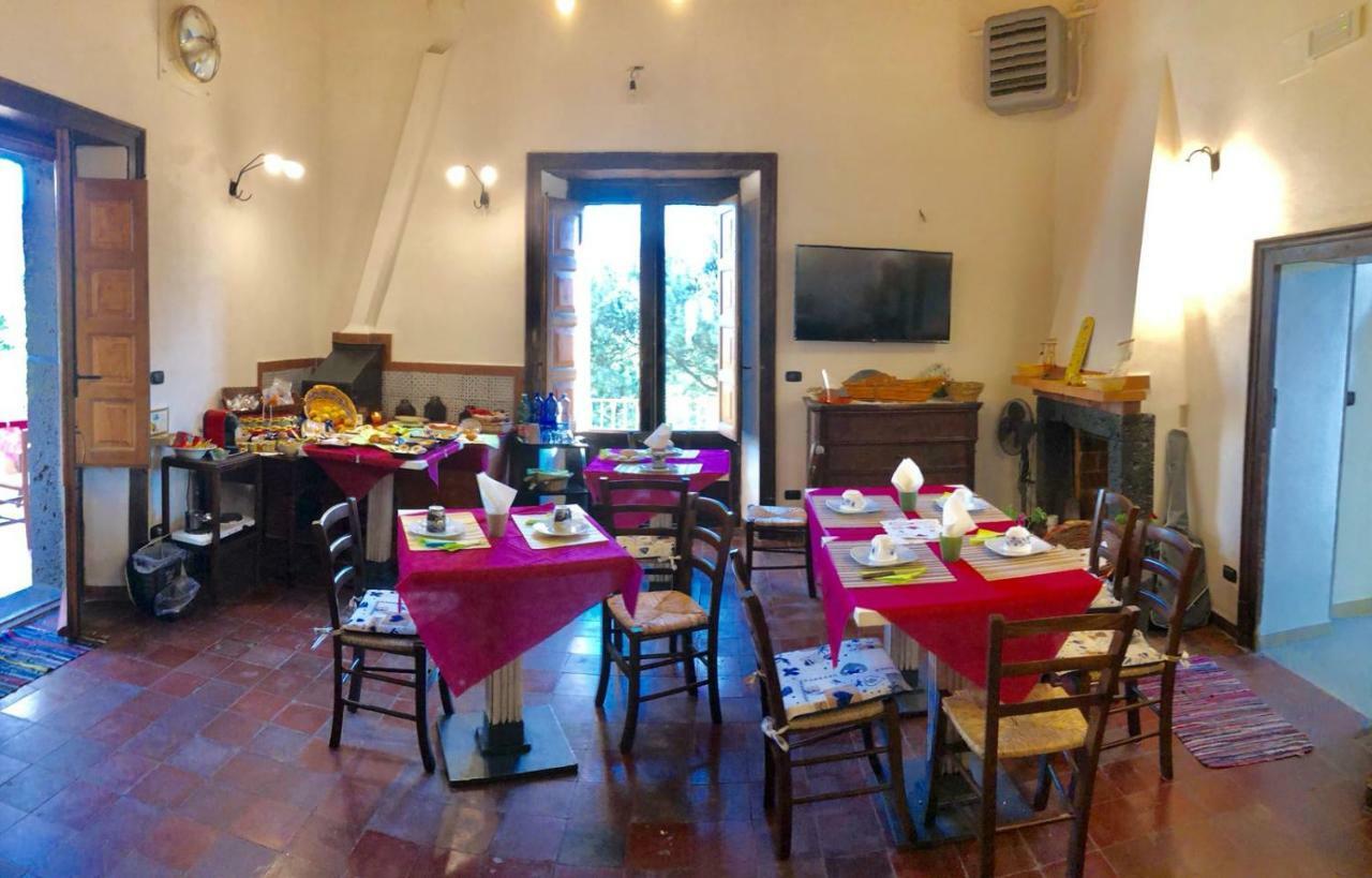 Agriturismo Sole Di Sicilia Randazzo Buitenkant foto